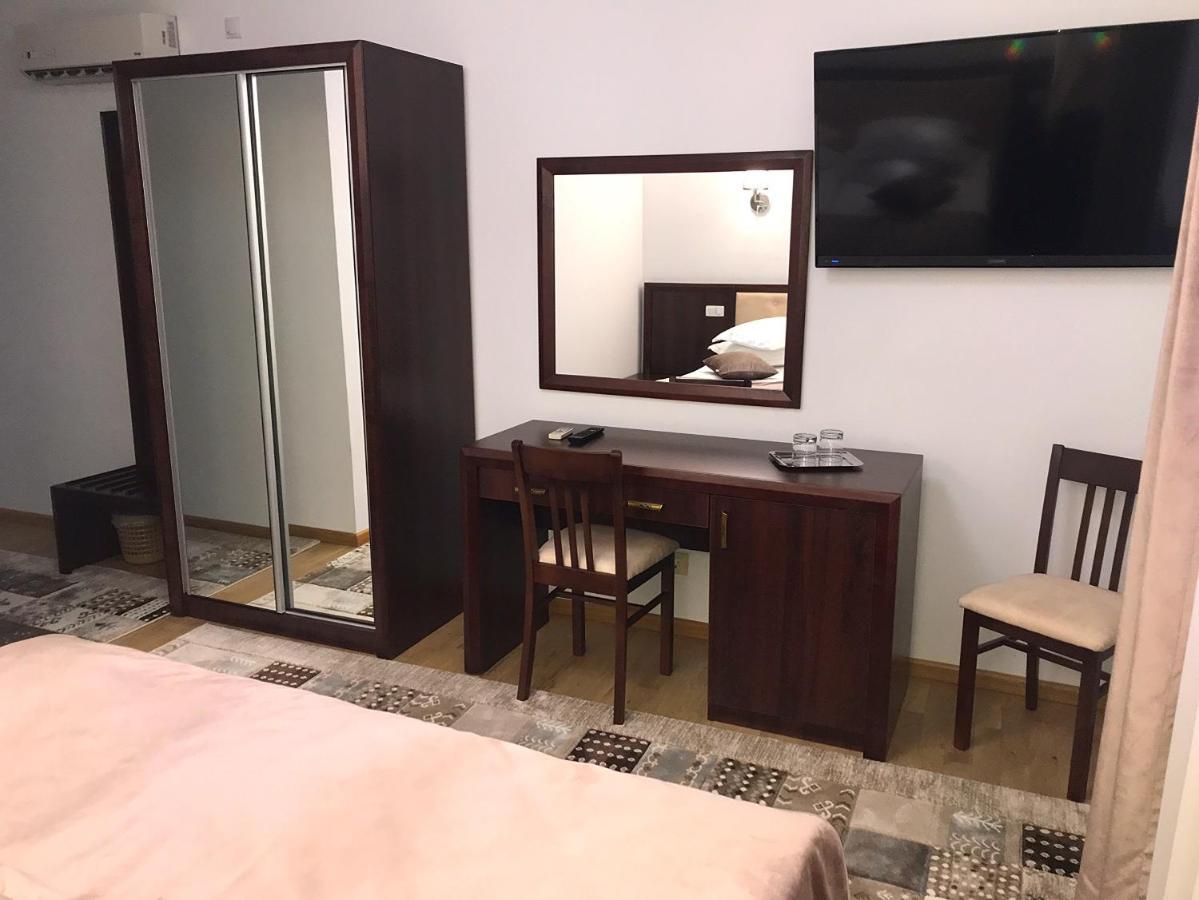 מלון בראשוב Casa Pino מראה חיצוני תמונה